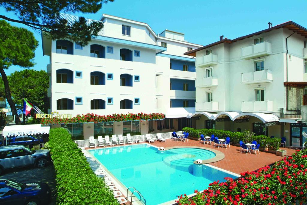Hotel Ricchi Rimini Exterior foto